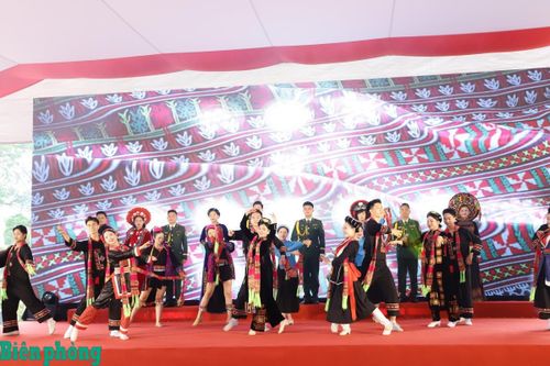 Dấu ấn đoàn kết nhân dân hai bên biên giới