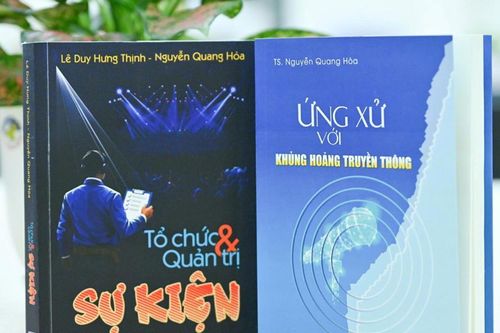 Ra mắt hai cuốn sách về xử lý khủng hoảng truyền thông và quản trị sự kiện