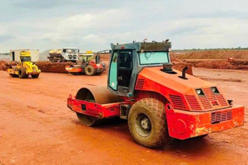 'Bão giá' xăng dầu, vật liệu: Nhà thầu xây dựng xoay xở giữ tiến độ và lợi nhuận