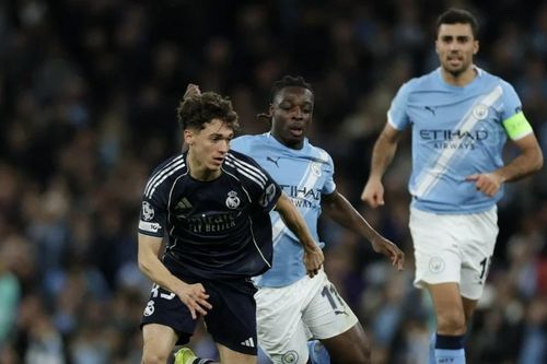 Silva nhận thẻ đỏ, Man City bị Real Madrid loại khỏi Champions League