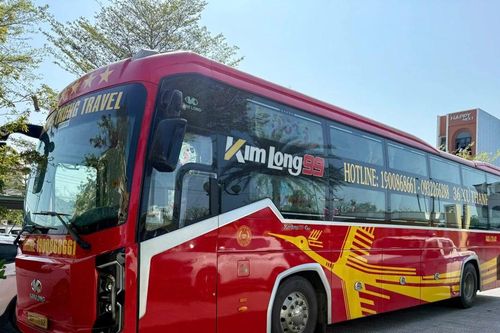 Phát hiện xe khách bị tước kiểm định 'chạy liều' trên tuyến Bắc - Nam