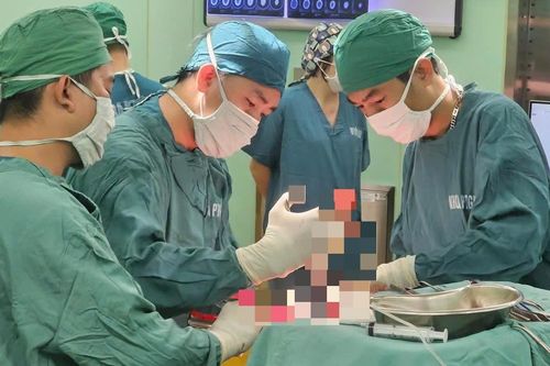 Hai bệnh viện phối hợp cứu người đàn ông chấn thương sọ não nặng