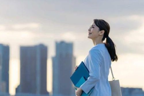 Không cần hỏi, 5 giây nhìn là biết một người phụ nữ đã làm mẹ