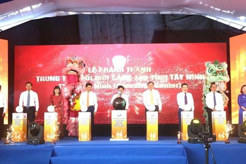 Khai trương Trung tâm Đổi mới sáng tạo, Tây Ninh bứt tốc chuyển đổi số