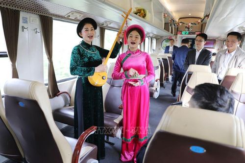Hà Nội - Thái Nguyên liên kết để 'đánh thức' dòng khách du lịch ngắn ngày