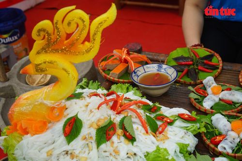 Nghề làm bánh cuốn Thanh Trì ghi danh di sản văn hóa phi vật thể quốc gia
