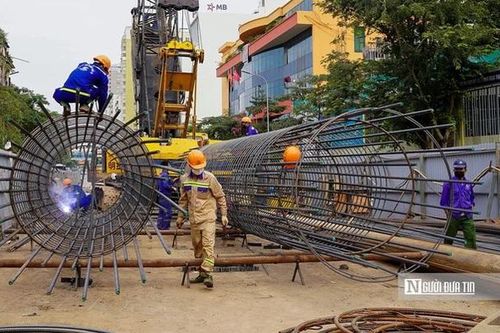 L40 rộn ràng giao dịch nội bộ trước khi chia cổ tức tới 125%