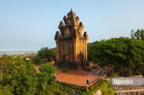 Bảo quản, tu bổ, phục hồi tháp Chăm hàng trăm năm tuổi tại Đắk Lắk