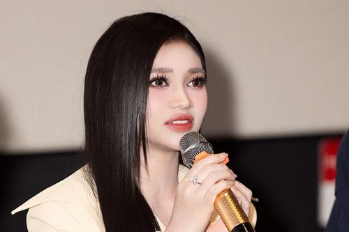 Á hậu Minh Kiên kể về nụ hôn đầu đời khi đóng phim điện ảnh