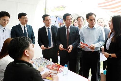 Bắc Ninh: Kết nối trực tuyến 10 tỉnh, thành phố tại ngày hội việc làm Xuân Bính Ngọ 2026