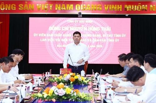 Đổi mới mạnh mẽ công tác tuyên giáo, dân vận, tạo sự đồng thuận xã hội