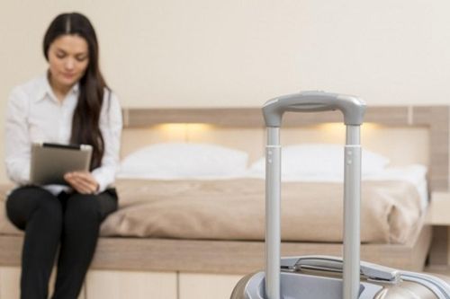 Lưu ý khi nhận phòng khách sạn: Chụp ảnh hiện trạng để bảo vệ quyền lợi du khách