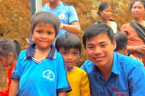 Cống hiến sức trẻ, lan tỏa cái đẹp