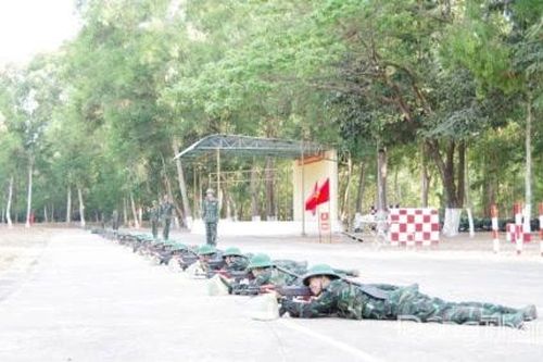 Khi đơn vị là nhà, đồng đội là anh em