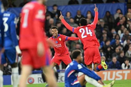 PSG vùi dập Chelsea 3-0 tại Stamford Bridge: Vết nhơ lịch sử 2-8 và màn trình diễn của Safonov