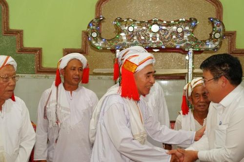 Lãnh đạo tỉnh Lâm Đồng thăm, chúc Tết Ramưwan tại Tánh Linh, Hàm Thuận Bắc