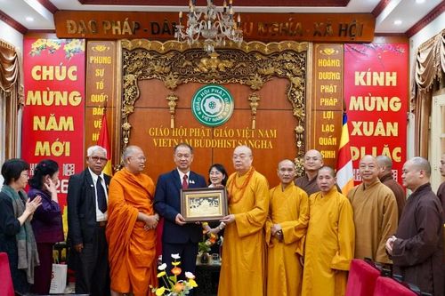Hà Nội: Cục Tôn giáo Vương quốc Thái Lan đến chùa Quán Sứ thăm chư vị giáo phẩm lãnh đạo GHPGVN