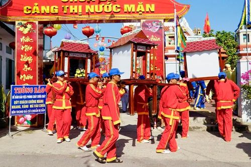 Gia Lai: Rộn ràng khai hội Chùa Bà - Cảng thị Nước Mặn