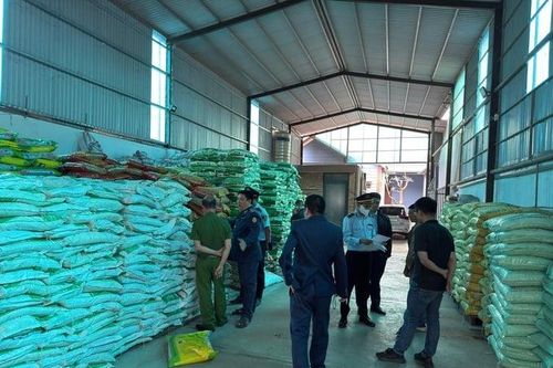 Chuyển hồ sơ sang công an vụ sản xuất gần 90 tấn phân bón không có hóa đơn chứng từ