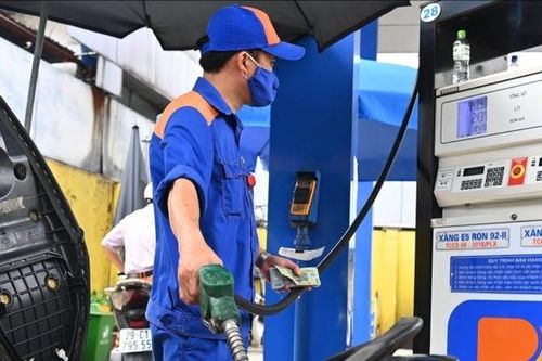 Điều tiết giá xăng dầu thông qua quỹ bình ổn