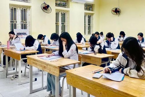Có nên tổ chức khảo sát học sinh đại trà ở bậc phổ thông?