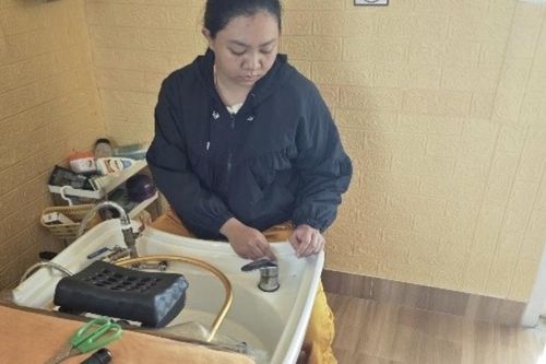 Khởi tố nữ chủ tiệm gội đầu, massage trộm dây chuyền của khách
