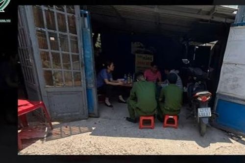 Điều tra nghi vấn chồng tự thiêu khiến vợ và con trai bỏng nặng, hé lộ nguồn cơn vụ việc