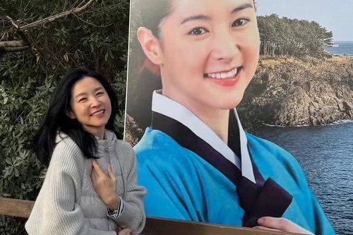 'Mỹ nhân Dae Jang Geum' trẻ đẹp ở tuổi 55, khoe sắc bên vai diễn kinh điển