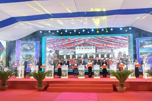 Phó Thủ tướng Lê Thành Long dự lễ khởi công, động thổ Trường phổ thông nội trú tiểu học và trung học cơ sở xã Bản Lầu, tỉnh Lào Cai