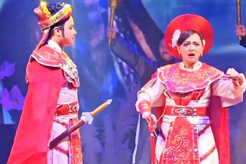 Đang xem xét xử lý vụ Bùm Bum hát 'Tiếng trống Mê Linh' do ngoài danh mục cấp phép