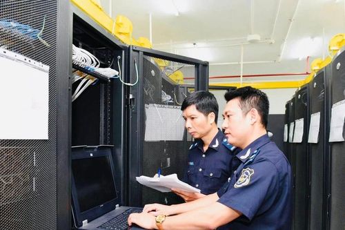 Cục Hải quan nói gì về tình trạng nghẽn mạng, chậm truyền tờ khai?