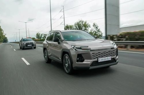 SUV ăn khách nhất của Toyota chốt giá tại Đông Nam Á