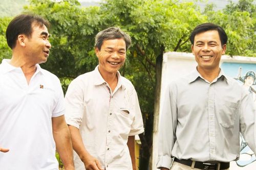 Phía sau những tấm ảnh