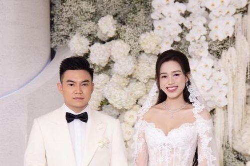 Chồng hoa hậu Đỗ Thị Hà trúng cử đại biểu HĐND, Nhã Phương khoe cơ bụng sau sinh