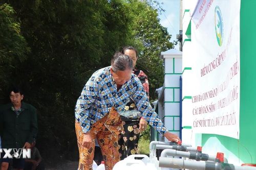 Dự báo mùa khô khắc nghiệt, Cần Thơ thiết lập các điểm lấy nước miễn phí