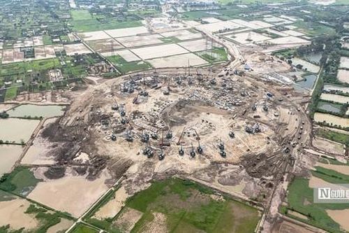 Đại công trường thi công sân vận động lớn nhất thế giới