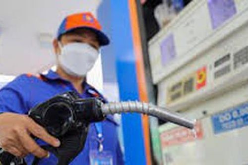 Tăng cường giải pháp bình ổn thị trường xăng dầu, đảm bảo nguồn cung