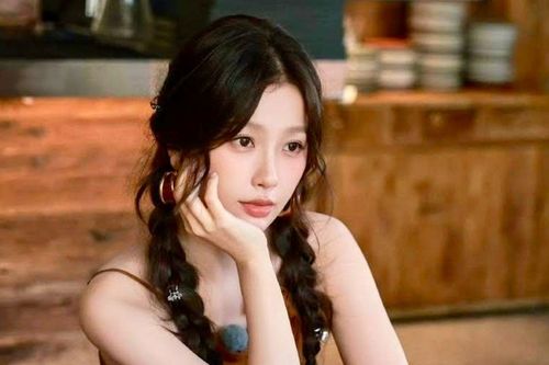 Ngu Thư Hân trở lại sau nhiều tranh cãi