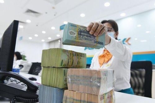 Ngân hàng đồng loạt nâng lãi suất tiền gửi, liên tiếp xuất hiện các mức từ 8 - 8,5%/năm