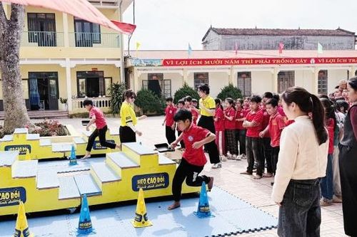 Khởi động sân chơi 'Thiếu nhi Việt Nam - Học tập sáng tạo' tại Bắc Ninh