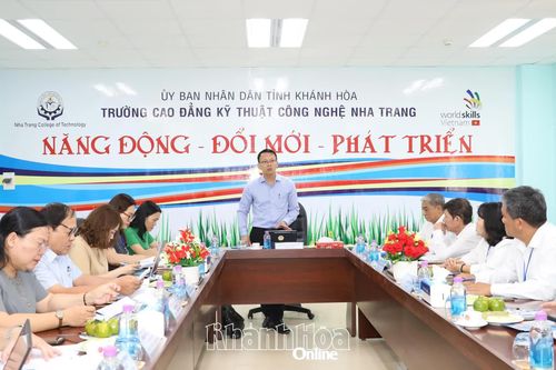 Phó Chủ tịch UBND tỉnh Nguyễn Thanh Hà làm việc với Trường Cao đẳng Kỹ thuật Công nghệ Nha Trang