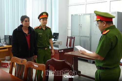 Khởi tố 2 đối tượng sản xuất, buôn bán cà phê giả