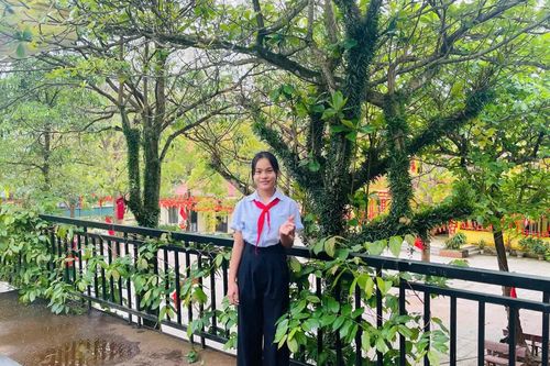 Bông hoa nhỏ giữa đại ngàn