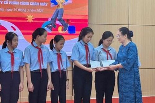 Thúc đẩy quyền trẻ em và sức khỏe sinh sản vị thành niên