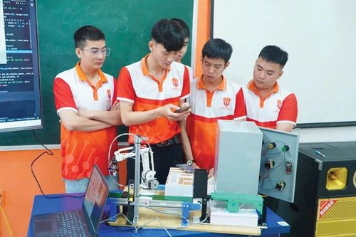 Gắn đào tạo với nhu cầu thị trường lao động