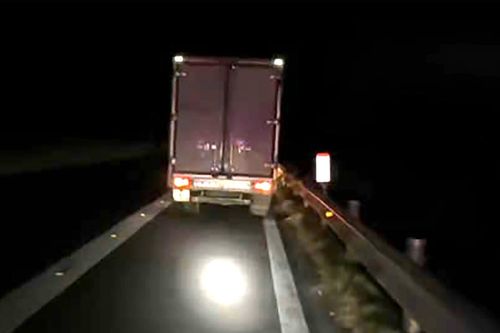 Một ngày phát hiện 34 trường hợp dừng, đỗ xe sai quy định trên cao tốc