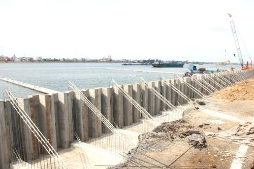 Đồng Tháp: Tăng tốc thi công dự án chống sạt lở bờ kè sông Tiền