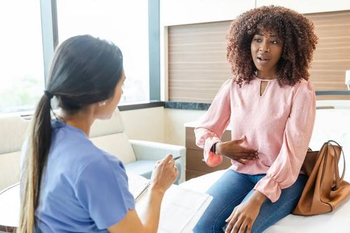 Từ mệt mỏi đến chướng bụng: Những dấu hiệu ung thư dễ bị xem nhẹ