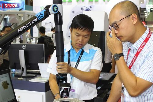 Thiếu hụt nhân lực số: Doanh nghiệp Việt làm gì để không tụt lại?