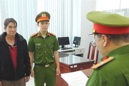 Hai đối tượng bị khởi tố vì sản xuất cà phê... giả